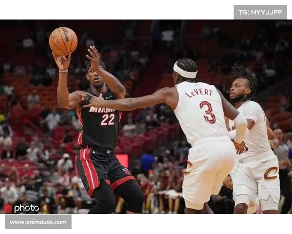 NBA现场比分更新:热火VS湖人激烈对决,詹姆斯与巴特勒上演精彩对抗 NBA现场比分更新:热火VS湖人激烈对决,詹姆斯与巴特勒上演精彩对抗